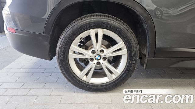 BMW X1 xDrive 18d — пробег 108 021 км — фото 5 из 5