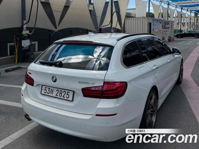 BMW 5-Series 525d xDrive Touring — пробег 79 500 км — фото 2 из 5