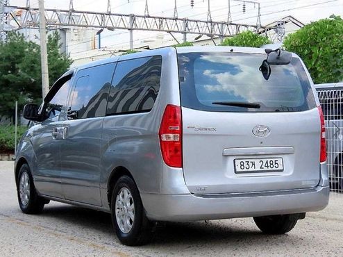 Hyundai Starex 5-Seater VAN CVX Luxury — пробег 236 780 км — фото 3 из 5