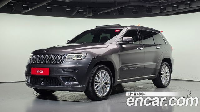 Jeep Cherokee 3.0 Diesel Overland Summit WK2 — пробег 139 606 км — фото 1 из 5