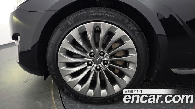 Genesis EQ900 3.8 GDI AWD Premium Luxury — пробег 390 770 км — фото 5 из 5