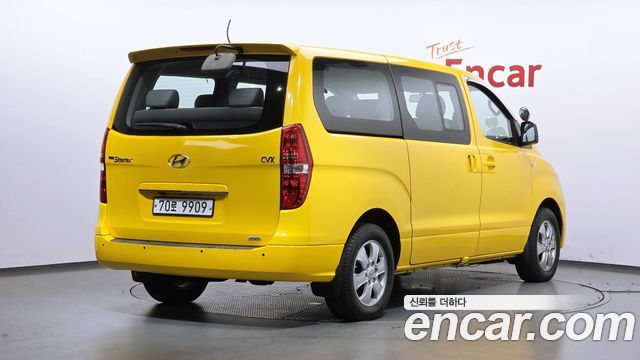 Hyundai Starex 4WD 12-Seater Wagon modern — пробег 180 122 км — фото 2 из 5