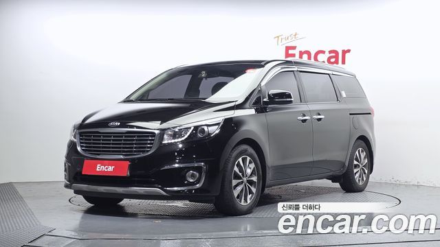 Kia Carnival 9-seater Luxury — пробег 102 115 км — фото 1 из 5