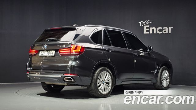 BMW X5 xDrive 30d — пробег 84 404 км — фото 2 из 5