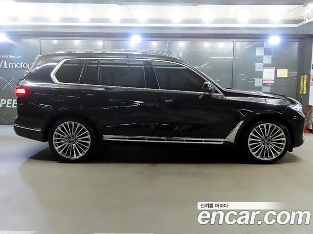 BMW X7 xDrive 40i Design Pure Excellence 7-Seater — пробег 13 551 км — фото 3 из 5