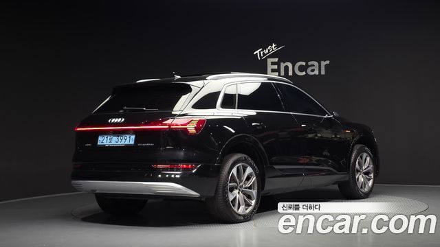 Audi e-tron 55 Quattro — пробег 41 731 км — фото 2 из 5