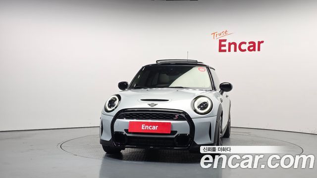 Mini Cooper Classic Third Generation — пробег 12 019 км — фото 3 из 5