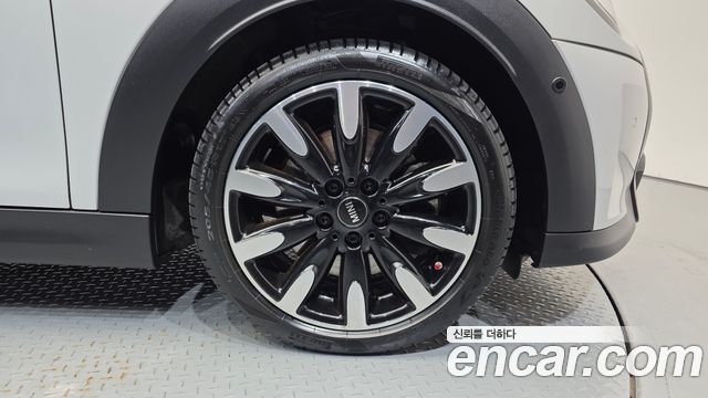 Mini Cooper Classic Third Generation — пробег 12 019 км — фото 5 из 5