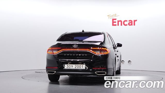 Hyundai Grandeur из Кореи Encar