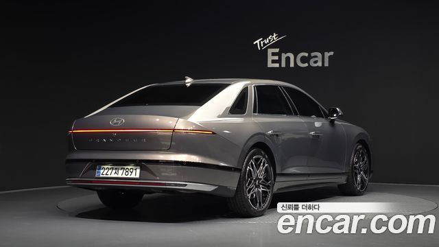 Hyundai Grandeur из Кореи Encar