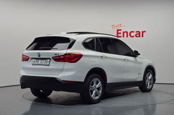 BMW X1 xDrive 18d — пробег 129 748 км — фото 2 из 5
