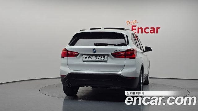 BMW X1 xDrive 18d — пробег 129 748 км — фото 4 из 5