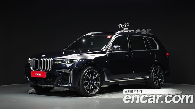 BMW X7 xDrive 40i M Sport 6STR — пробег 61 865 км — фото 1 из 5