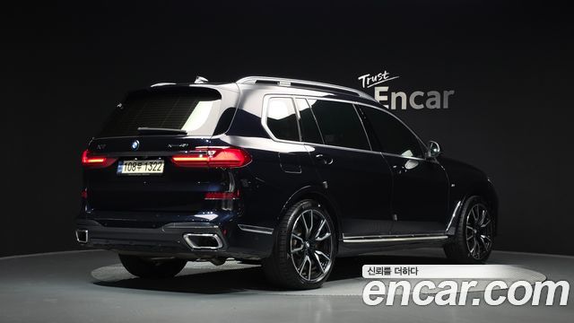 BMW X7 xDrive 40i M Sport 6STR — пробег 61 865 км — фото 2 из 5