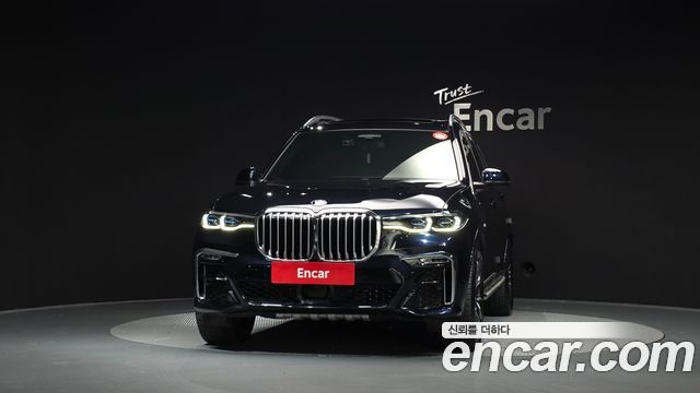 BMW X7 xDrive 40i M Sport 6STR — пробег 61 865 км — фото 3 из 5