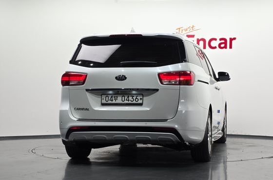 Kia Carnival 9-seater Noblesse — пробег 159 143 км — фото 4 из 5