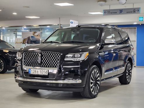 Lincoln Navigator 3.5L Black Label — пробег 18 918 км — фото 1 из 5