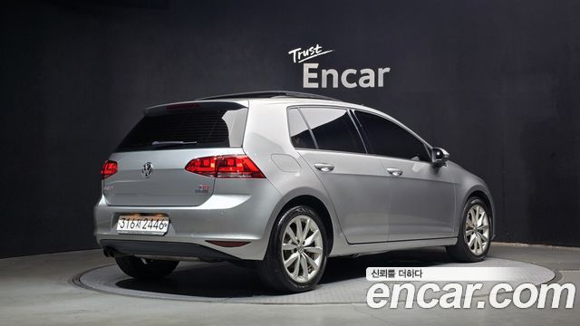 Volkswagen Golf 1.4 TSI — пробег 78 415 км — фото 2 из 5