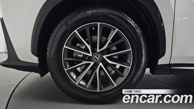Lexus NX из Кореи Encar