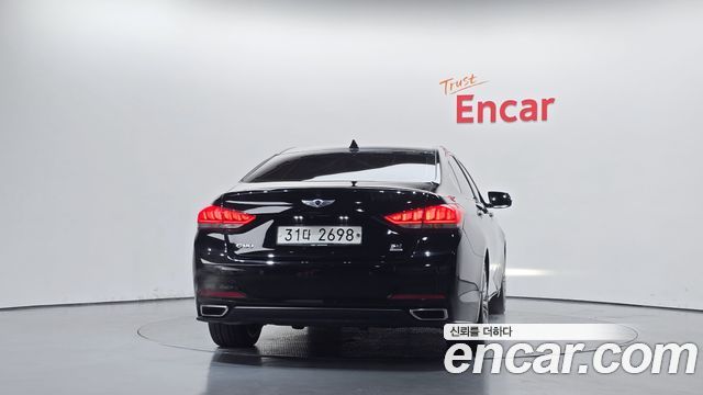 Hyundai Genesis из Кореи Encar