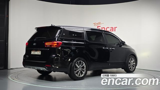 Kia Carnival из Кореи Encar
