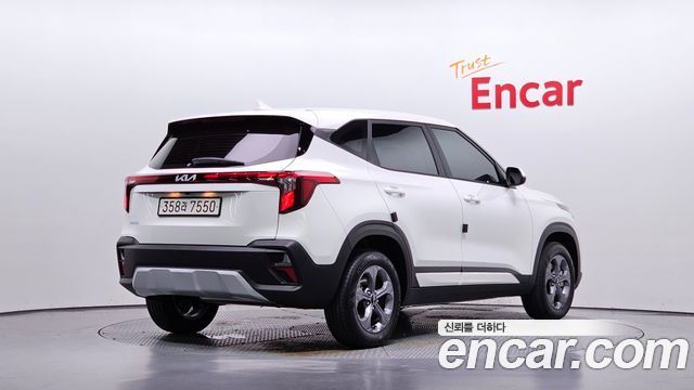 Kia Seltos из Кореи Encar