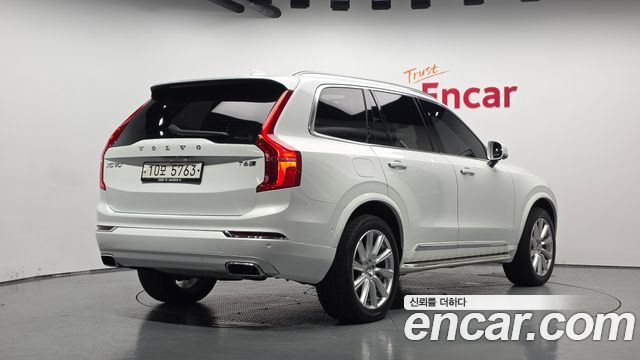 Volvo XC90 T6 Inscription — пробег 69 042 км — фото 2 из 5