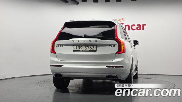 Volvo XC90 T6 Inscription — пробег 69 042 км — фото 4 из 5