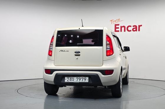 Kia Soul 1.6 GDI Luxury Standard — пробег 123 186 км — фото 4 из 5