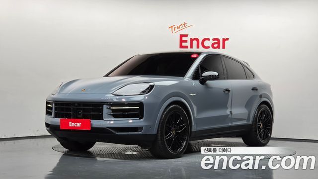 Porsche Cayenne 3.0 E-Hybrid Coupe — пробег 11 945 км — фото 1 из 5
