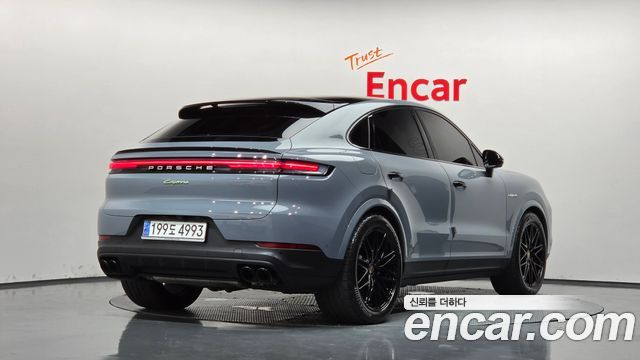 Porsche Cayenne 3.0 E-Hybrid Coupe — пробег 11 945 км — фото 2 из 5