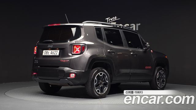 Jeep Renegade 2.0 Diesel Tailhawk AWD — пробег 111 449 км — фото 2 из 5