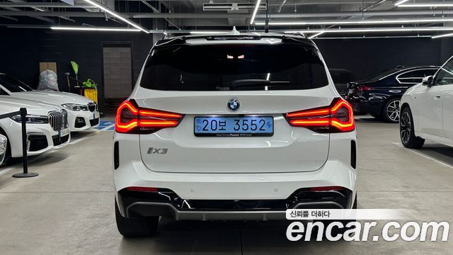 BMW iX3 M Sports — пробег 22 939 км — фото 4 из 5