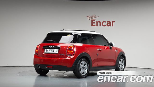 Mini Cooper Mid 3rd — пробег 42 855 км — фото 2 из 5