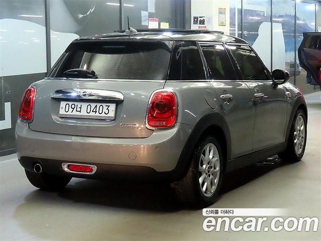 Mini Cooper 5Door HIGH 3rd — пробег 120 045 км — фото 4 из 5