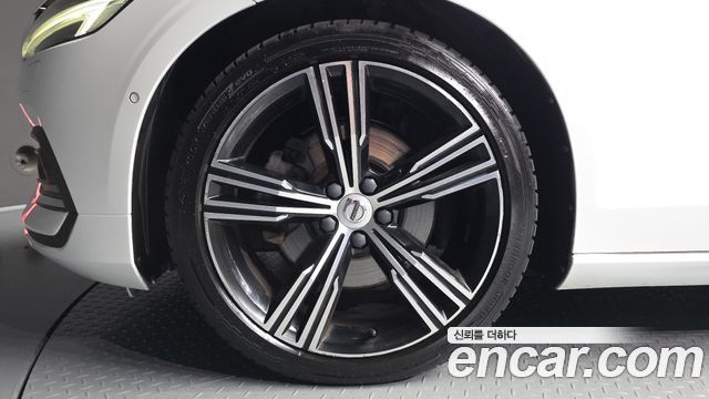 Volvo S60 из Кореи Encar