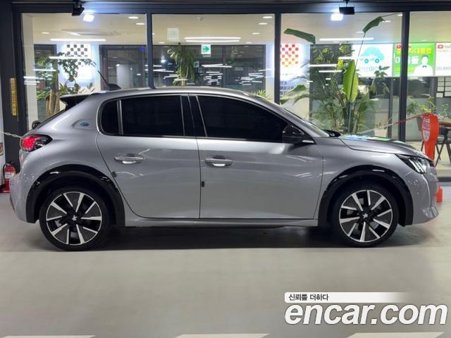 Peugeot 208 GT — пробег 84 732 км — фото 3 из 5