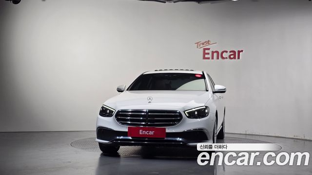 Mercedes-Benz E-Class E220d 4MATIC Exclusive — пробег 58 463 км — фото 3 из 5