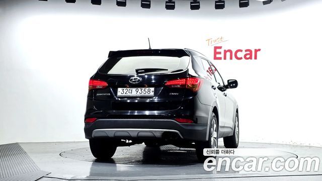 Hyundai Santafe Diesel(e-VGT) 2.0 2WD Premium — пробег 215 423 км — фото 4 из 5