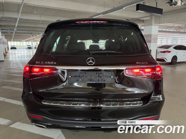 Mercedes-Benz GLS-Class GLS450d 4MATIC — пробег 30 км — фото 4 из 5