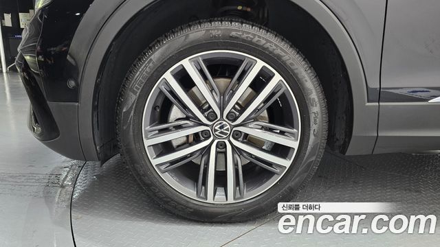 Volkswagen Tiguan 2.0 TSI Prestige — пробег 72 157 км — фото 5 из 5