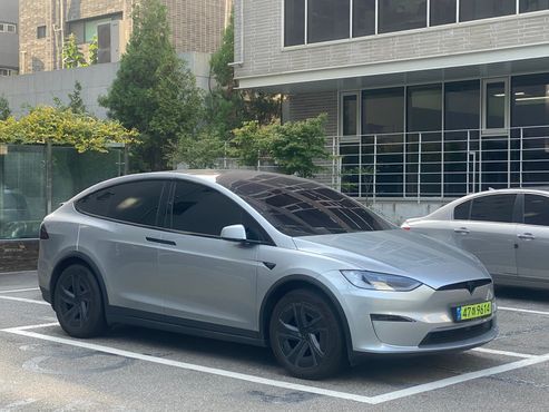 Tesla Model X AWD — пробег 5 300 км — фото 1 из 5