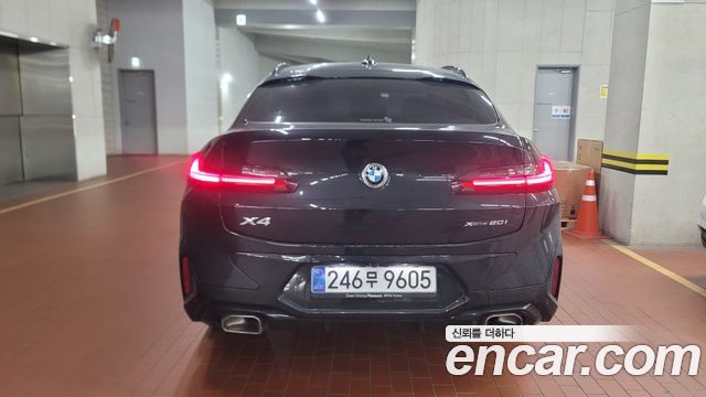 BMW X4 xDrive20i M Sport — пробег 24 895 км — фото 3 из 5
