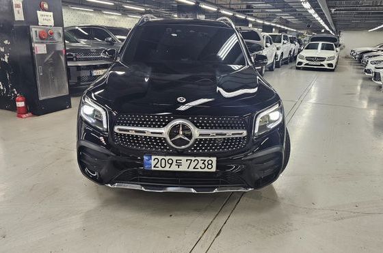 Mercedes-Benz GLB-Class GLB250 4MATIC — пробег 23 700 км — фото 4 из 5