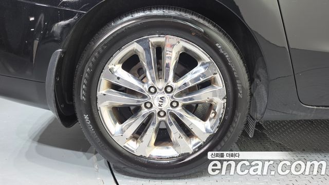 Kia Carnival 7-seater Limousine VIP — пробег 133 844 км — фото 5 из 5