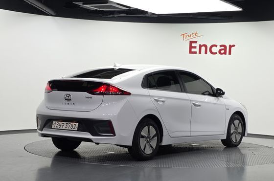 Hyundai Ioniq 1.6 HEV N — пробег 100 715 км — фото 2 из 5