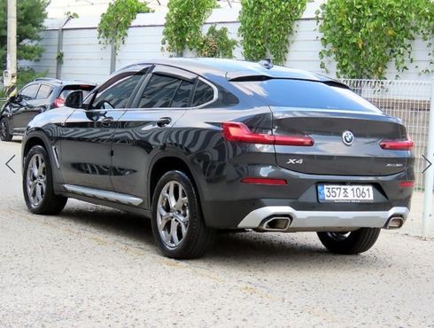 BMW X4 xDrive20i xLine — пробег 29 915 км — фото 3 из 5