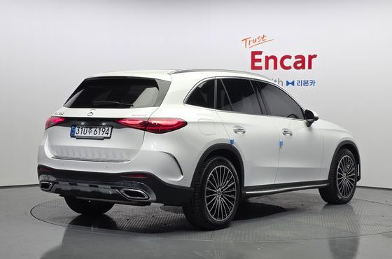 Mercedes-Benz GLC-Class GLC300 4MATIC AMG Line — пробег 12 596 км — фото 2 из 5