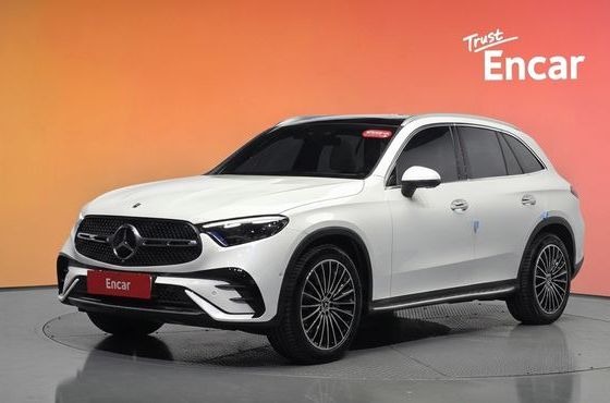 Mercedes-Benz GLC-Class GLC300 4MATIC AMG Line — пробег 12 596 км — фото 1 из 5