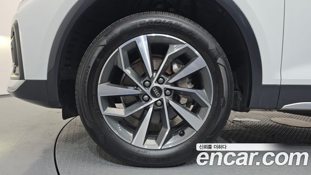 Audi Q5 40 TDI Quattro Sportback — пробег 93 357 км — фото 5 из 5